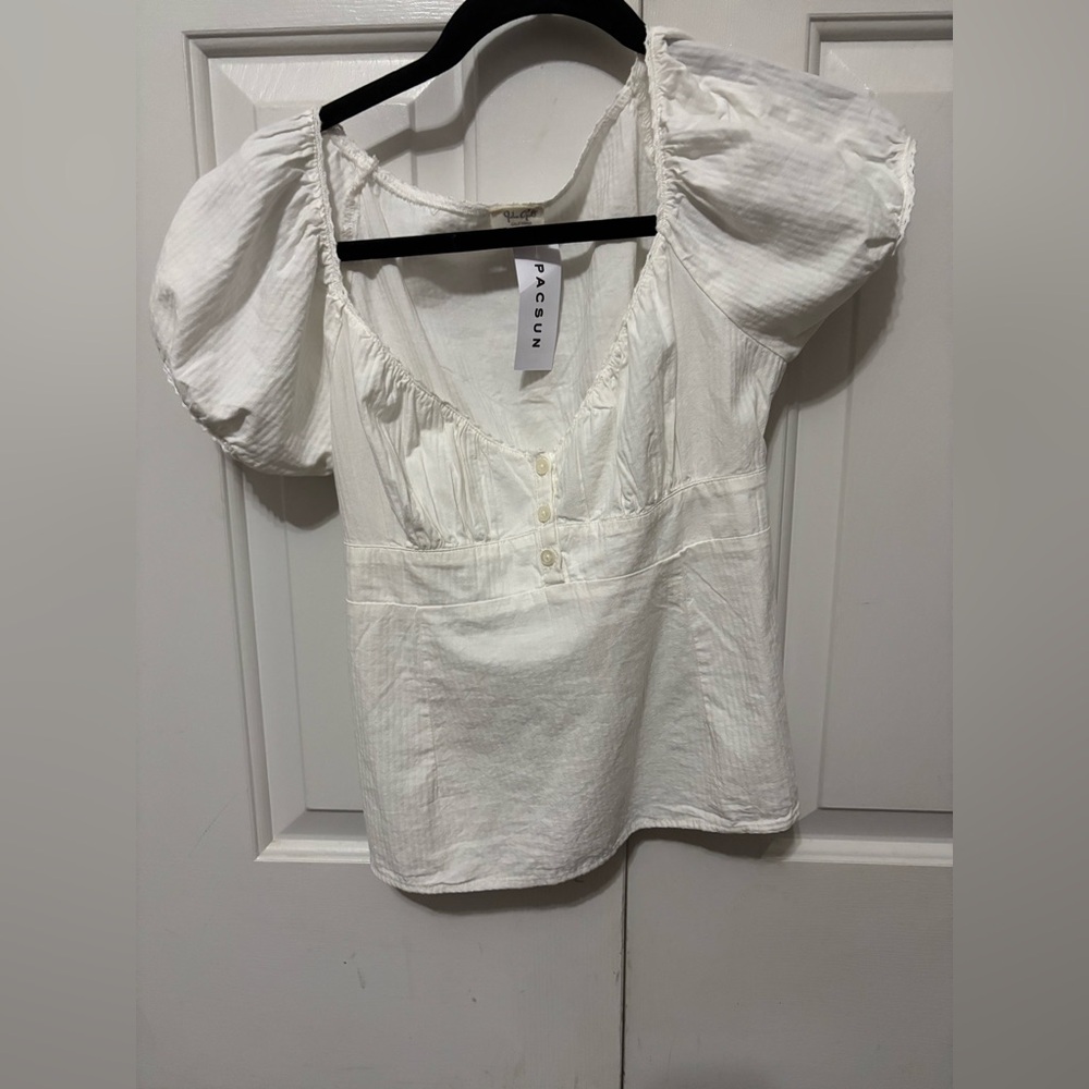 John Galt women’s white short sleeve baby doll top